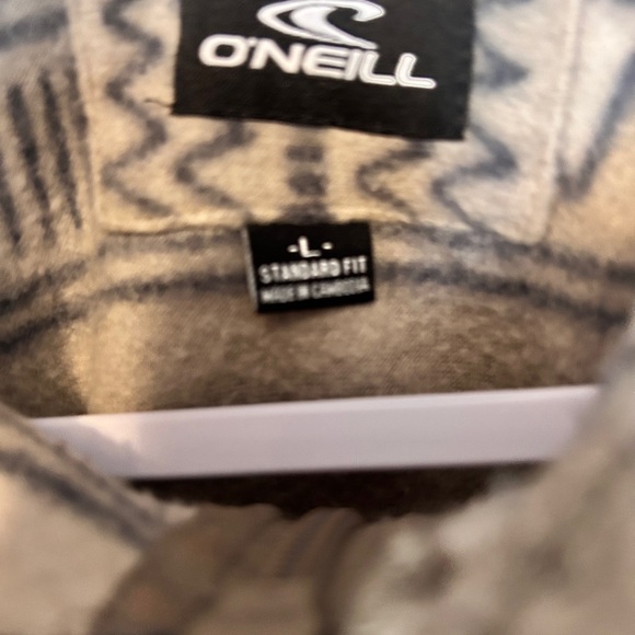 O'Neill Tan and Gray Patterned Hoodie - Picture 3 of 3